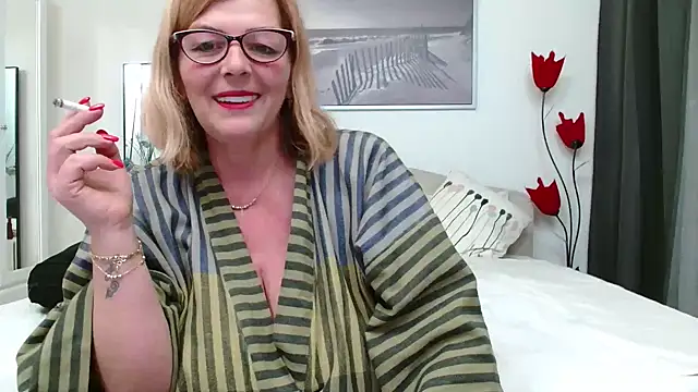 YulliaMilf online show from 03-11-25, 03:34