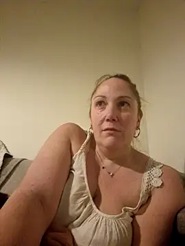 Wisie Cutie online show from 01-07-25, 10:19