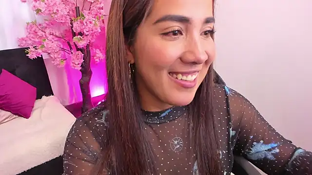 KAROLIVONNE online show from 04-21-26, 09:06