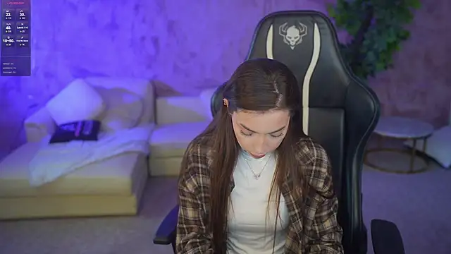 Snapshot of Kate054 chatting on 10-10-25, 07:40 Kate054 online show from 10-10-25, 07:40