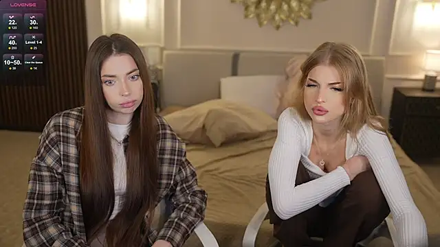 Snapshot of Kate054 chatting on 10-14-25, 07:42 Kate054 online show from 10-14-25, 07:42