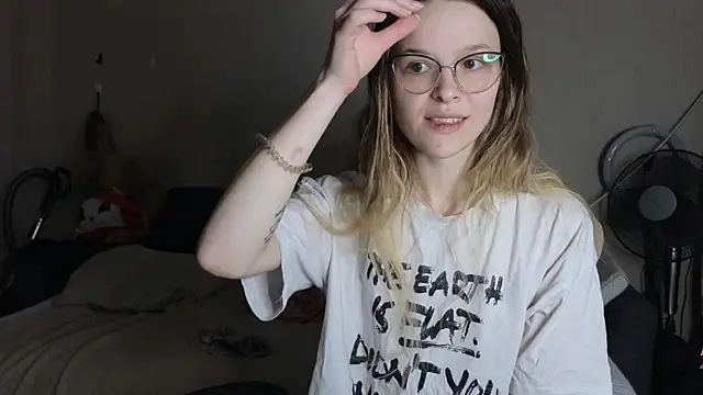 Nate   online show from 11-21-25, 07:07