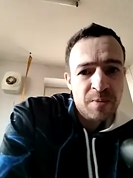 Erimyka online show from 02-26-26, 03:44