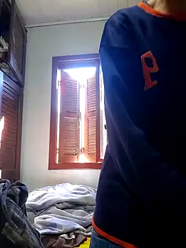 Snapshot of CrisSexShy chatting on 09-11-25, 05:35 CrisSexShy online show from 09-11-25, 05:35