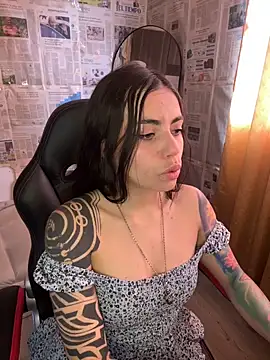 i am nina  online show from 02-25-26, 05:44