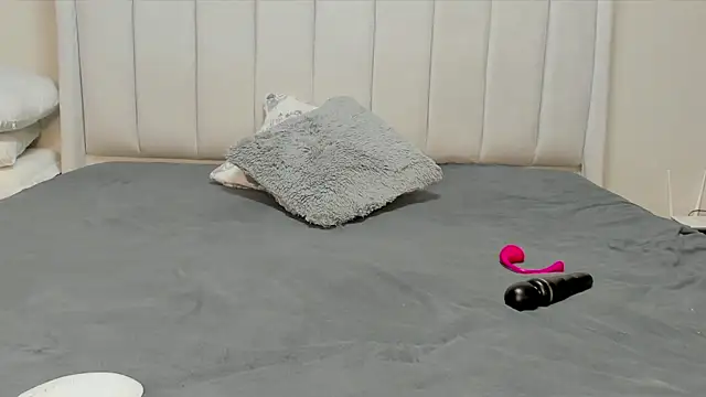  heavenlysent online show from 04-01-26, 01:28