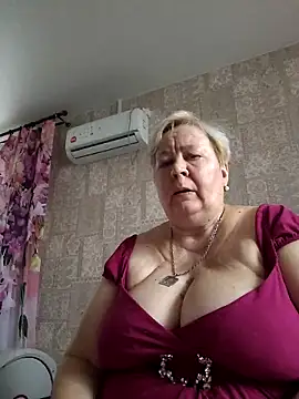 EffectFiona online show from 10-20-25, 04:35