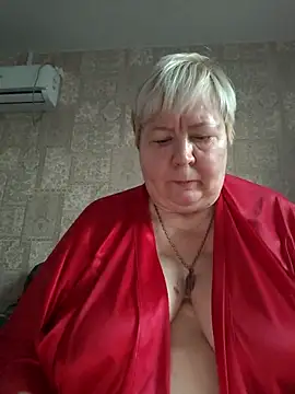 EffectFiona online show from 10-25-25, 02:30