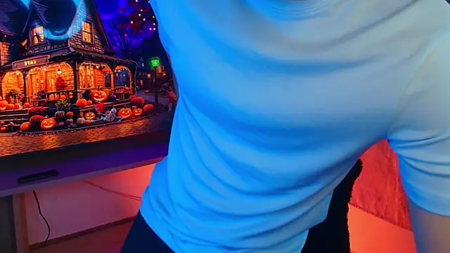 Snapshot of dimitri_tv chatting on 10-14-25, 12:22 dimitri tv online show from 10-14-25, 12:22