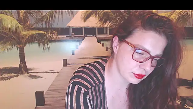 Snapshot of Queen__Natasha chatting on 07-01-26, 09:25 Queen Natasha online show from 07-01-26, 09:25