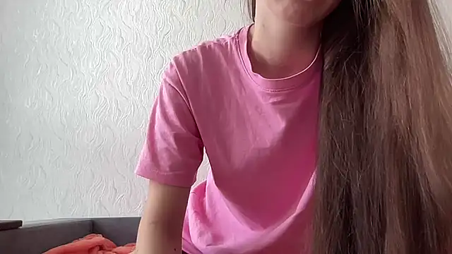 Snapshot of HoneyWiles chatting on 07-10-26, 01:14 HoneyWiles online show from 07-10-26, 01:14