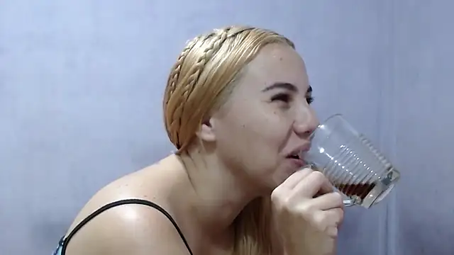 sexy couple29 online show from 01-14-25, 10:27