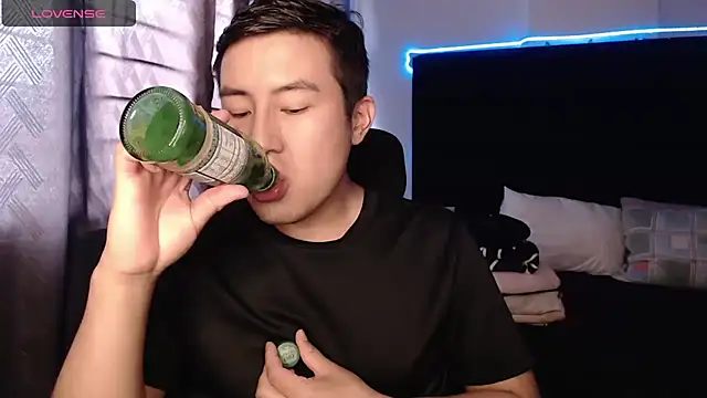 andrewmhilton  online show from 09-16-25, 09:16