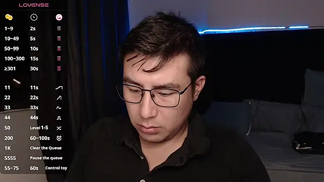 andrewmhilton  online show from 11-01-25, 06:26