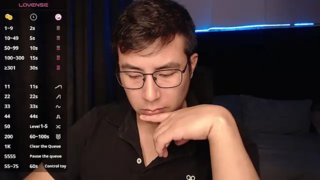 andrewmhilton  online show from 11-23-25, 06:24