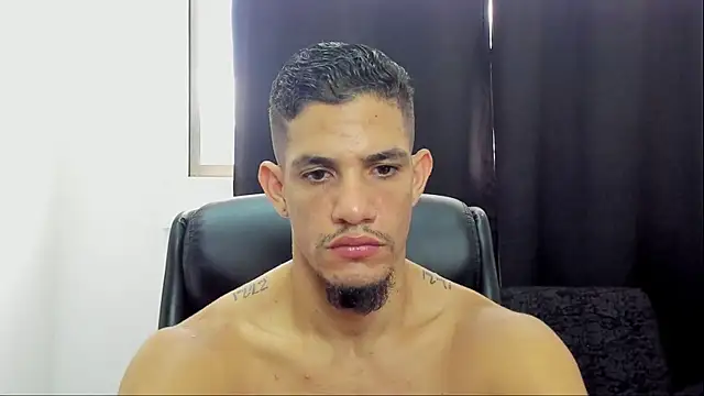 jhonnysnow17 online show from 04-29-26, 07:42
