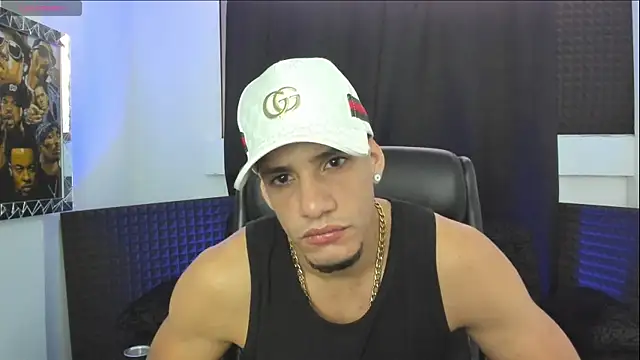 jhonnysnow17 online show from 06-20-26, 11:07