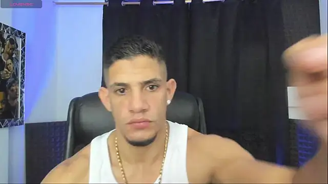 jhonnysnow17 online show from 06-26-26, 06:07