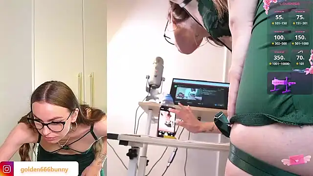 Snapshot of Miss69Ri99 chatting on 01-02-25, 08:35 Miss69Ri99 online show from 01-02-25, 08:35