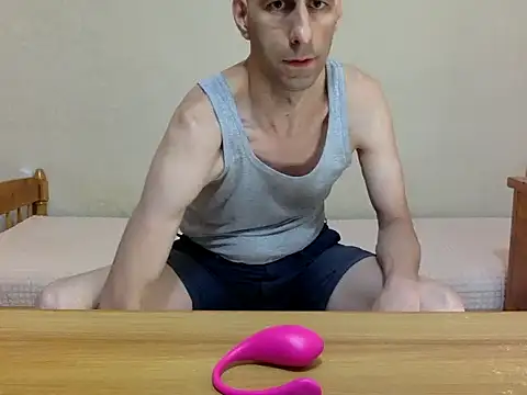 Snapshot of HandsomeAlfie chatting on 09-13-25, 03:39 HandsomeAlfie online show from 09-13-25, 03:39