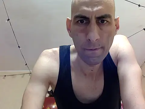 Snapshot of HandsomeAlfie chatting on 10-23-25, 05:07 HandsomeAlfie online show from 10-23-25, 05:07