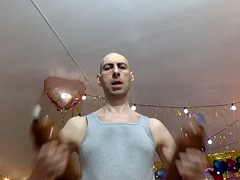 Snapshot of HandsomeAlfie chatting on 03-14-26, 05:35 HandsomeAlfie online show from 03-14-26, 05:35