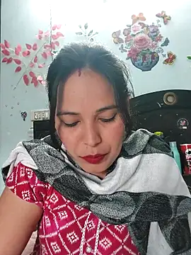 Poojabhabi101 online show from 12-16-25, 06:18