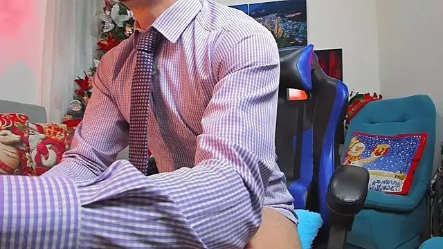 Snapshot of LiamCossio_ chatting on 12-12-24, 01:43 LiamCossio  online show from 12-12-24, 01:43