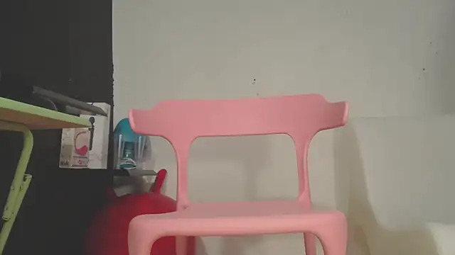 girl squiting online show from 02-26-25, 08:33