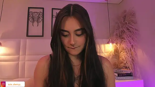 Snapshot of cute__cherry_ chatting on 05-02-26, 04:17 cute cherry online show from 05-02-26, 04:17