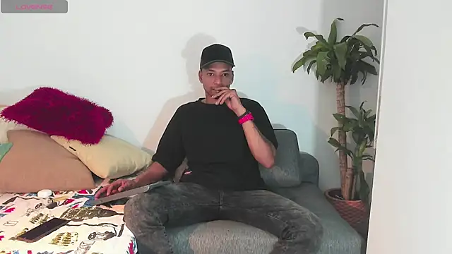 Snapshot of _Bbc_master_ chatting on 03-06-25, 01:48  Bbc master  online show from 03-06-25, 01:48