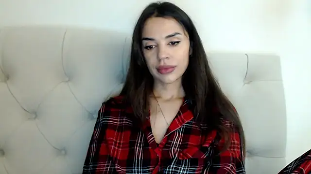 Mika Gold online show from 10-27-25, 04:22