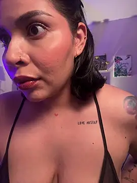 GigiiStone online show from 04-02-26, 12:08