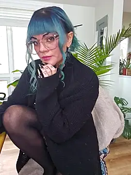 anyalikestosuck online show from 11-26-25, 09:05