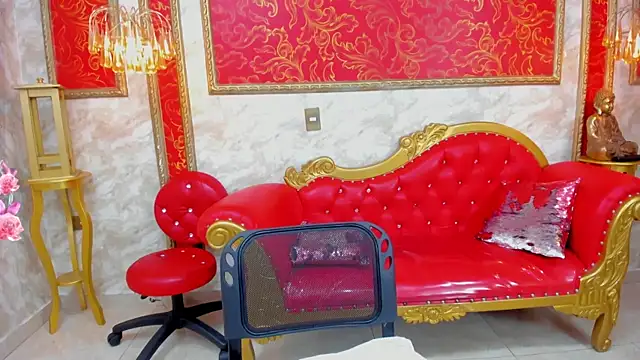 Myhottie Milf online show from 12-30-24, 07:21