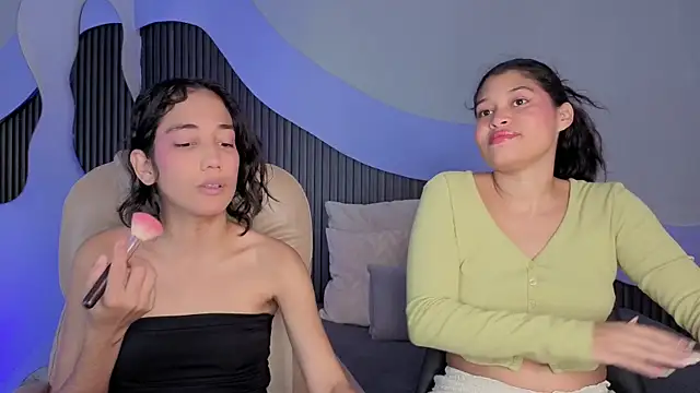 hot little bunny online show from 03-31-26, 09:48