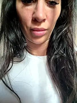 Snapshot of AlexiaStepahn chatting on 10-11-25, 12:36 AlexiaStepahn online show from 10-11-25, 12:36
