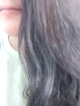 Snapshot of Doll_Nepali chatting on 12-17-24, 11:49 Doll Nepali online show from 12-17-24, 11:49