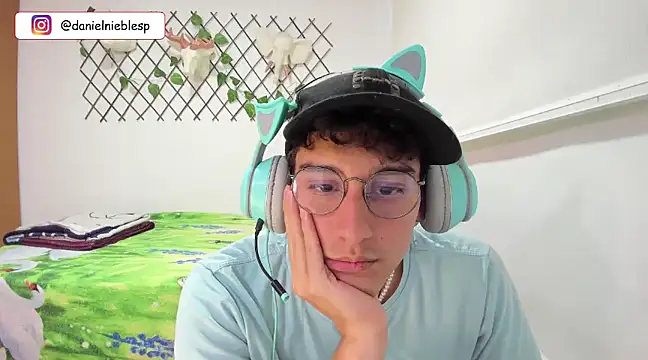 Jackson Careyy online show from 03-22-25, 10:48