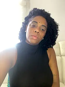 Snapshot of Tyra_Privacy chatting on 12-08-24, 08:58 Tyra Privacy online show from 12-08-24, 08:58