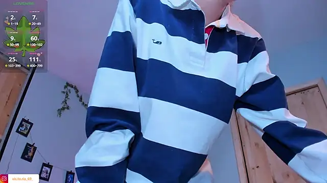 VickyJackson  online show from 01-15-26, 05:49