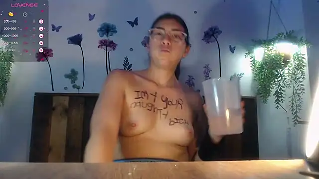 DaMikaela  online show from 01-30-25, 10:08