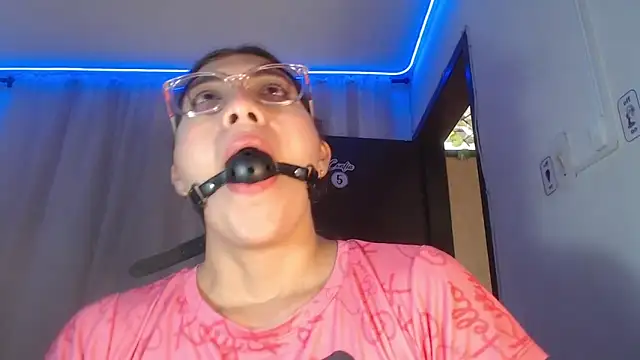 DaMikaela  online show from 02-12-25, 07:35