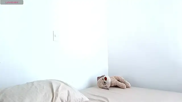 Ania jones online show from 11-01-25, 06:21