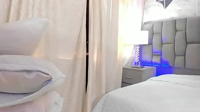 Snapshot of CinthiaCollins chatting on 01-23-25, 09:29 CinthiaCollins online show from 01-23-25, 09:29