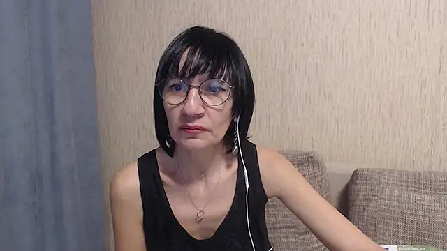 Erica95Bloom online show from 02-15-25, 06:55