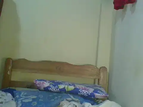 Snapshot of sweet-frida22 chatting on 02-19-25, 08:12 sweet-frida22 online show from 02-19-25, 08:12