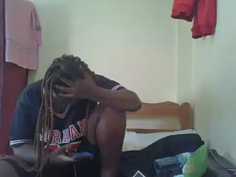 Snapshot of sweet-frida22 chatting on 02-21-25, 02:27 sweet-frida22 online show from 02-21-25, 02:27