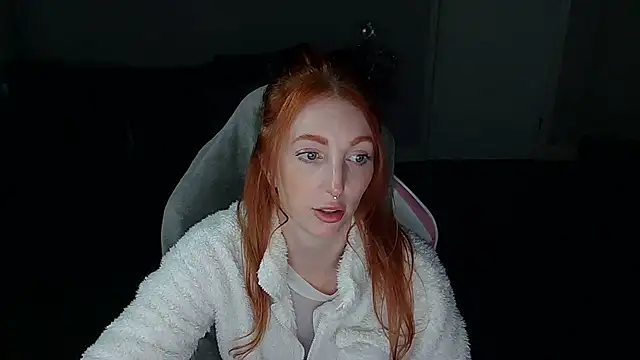 Red firesquirt online show from 02-11-25, 02:46