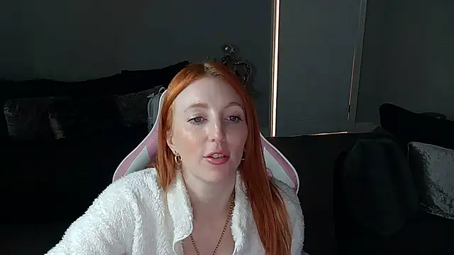 Red firesquirt online show from 02-18-25, 02:38